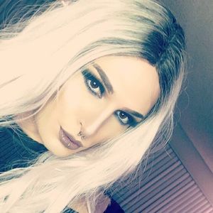 Meet your Posher, Renee